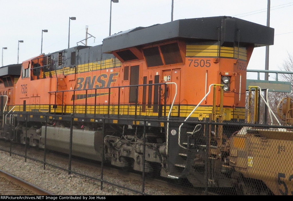 BNSF 7505